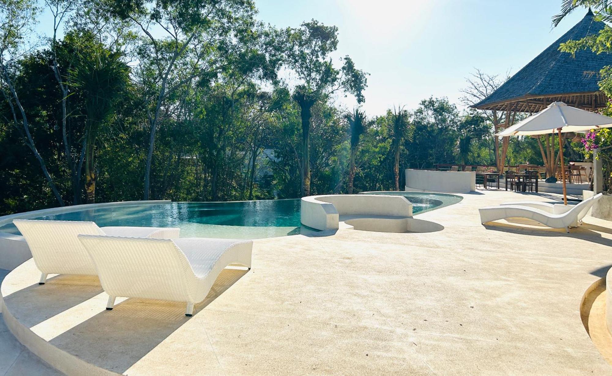 Tregge Surf Camp Uluwatu Hotel Exterior photo